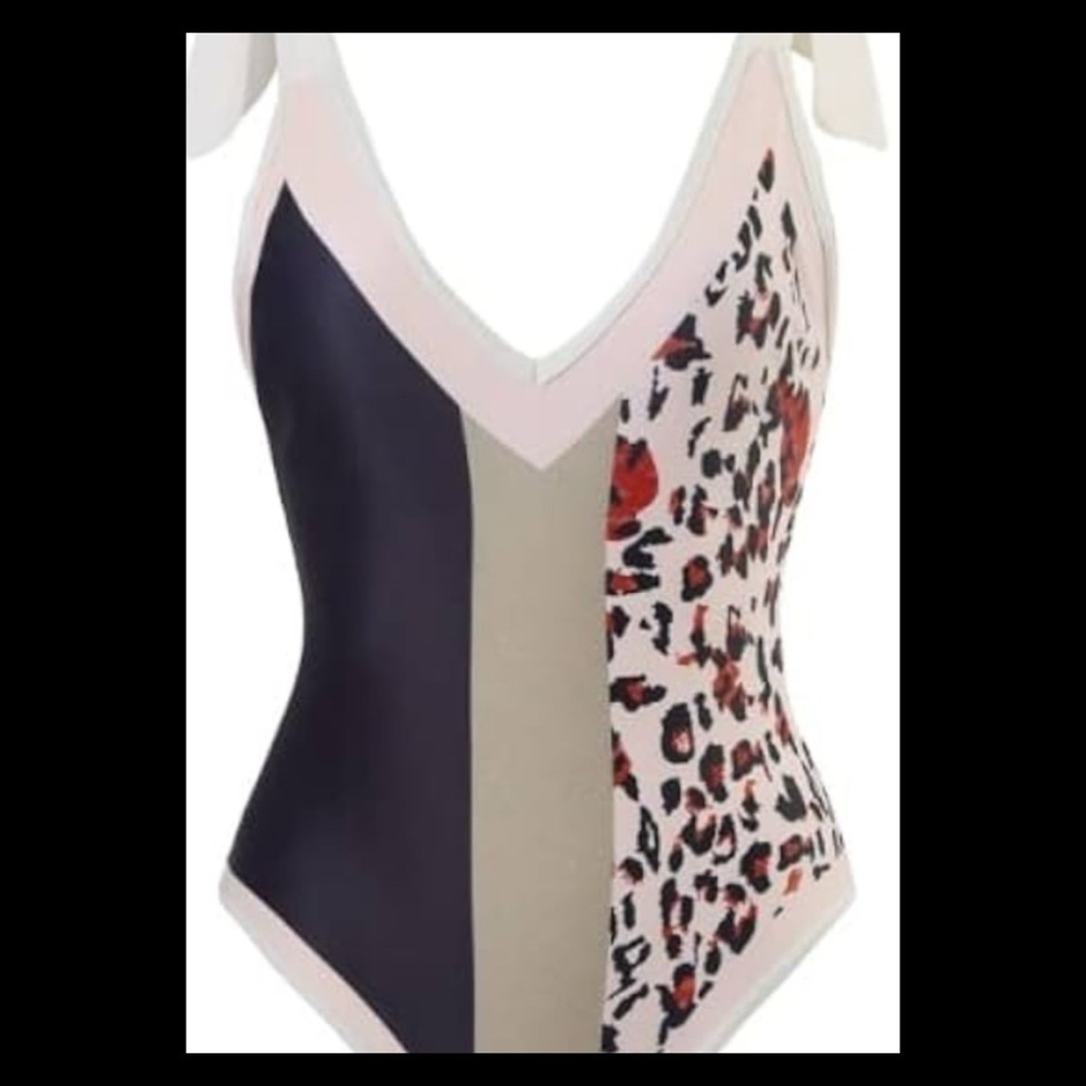 Animal print one piece swimsuit. - Picture 5 of 6